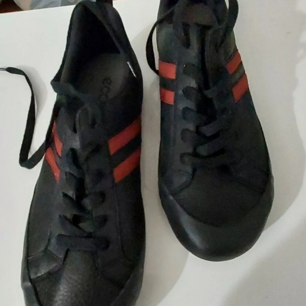 Ecco Black Leather patent lace up/comfort casual Men shoes US 13/New without box